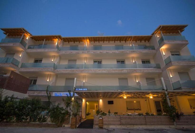 Четырехместный Номер Стандарт, Grand Theoni Boutique Hotel & Spa