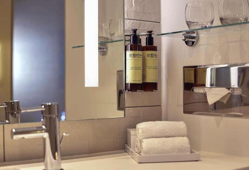 Номер Классика Кровать Кинг, Pullman Paris Roissy Cdg Airport