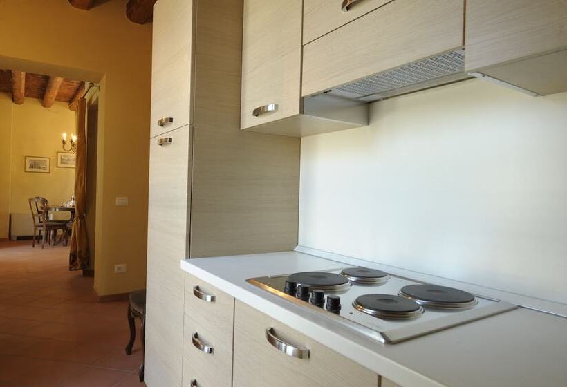 آپارتمان 3 خوابه, Relais Corte Paradiso