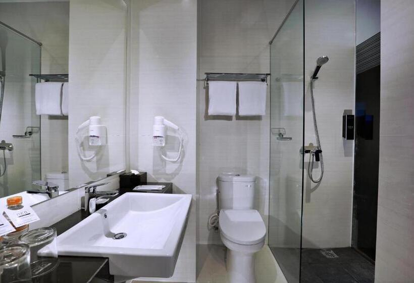 Номер Deluxe, Neo Dipatiukur Bandung By Aston