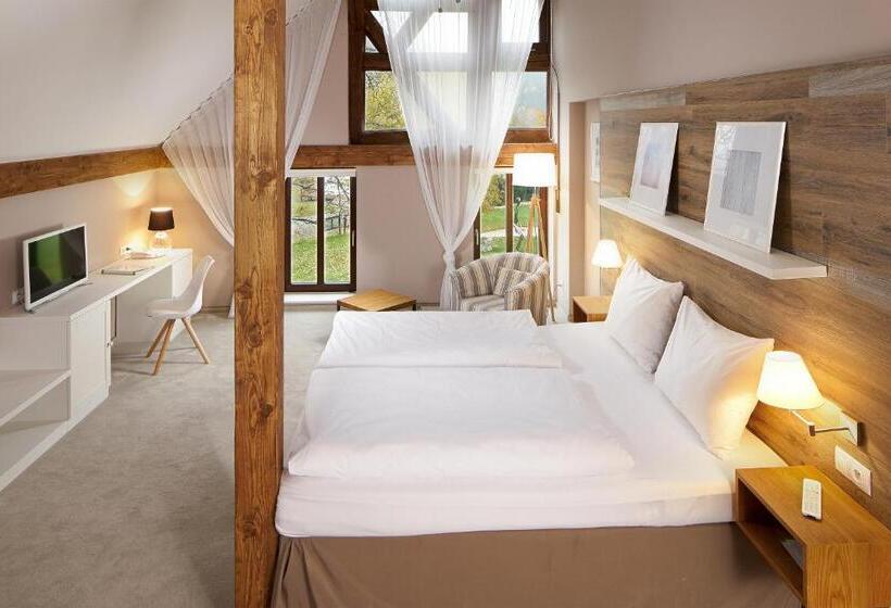小型套房, Cihelny Golf & Wellness Resort