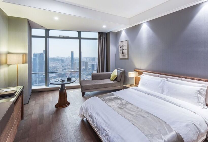 Номер Deluxe, Grand Madison Qingdao Harbourview Central（former Qingdao Farglory ）