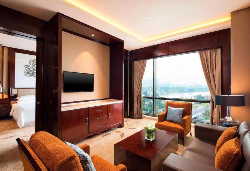 디럭스 스위트, Sheraton Changde Wuling