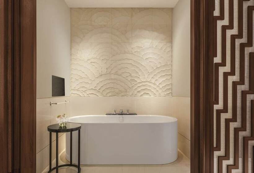 سوییت اجرایی, The Capitol Kempinski Hotel Singapore