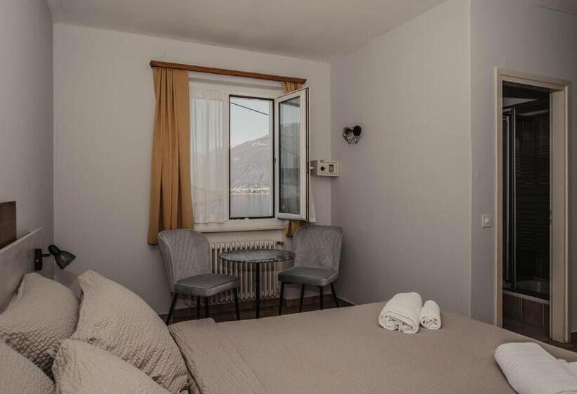 Номер Стандарт Вид на Озеро, Albergo Ristorante Al Portico