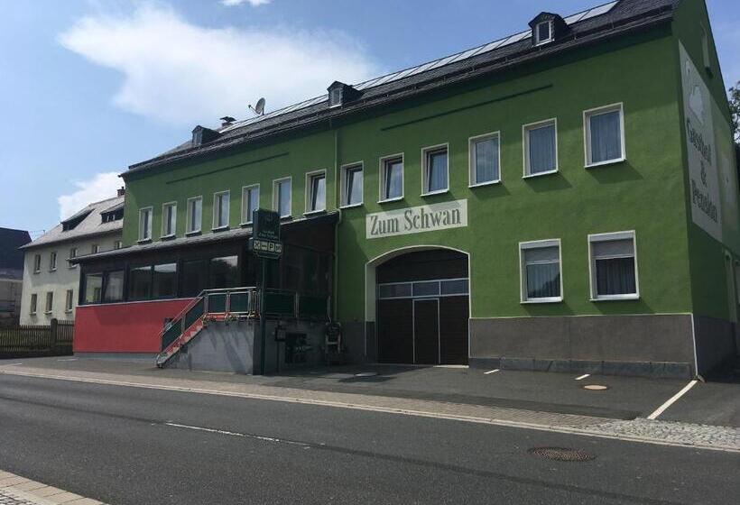 Номер Стандарт, Gasthof „zum Schwan“
