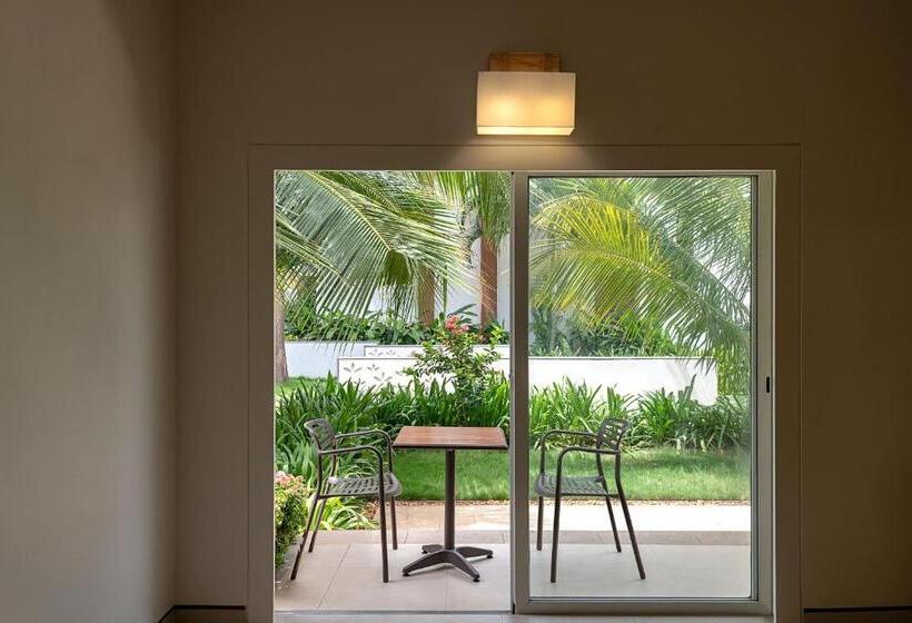 标准间带阳台, Four Points By Sheraton Mahabalipuram Resort & Convention Center
