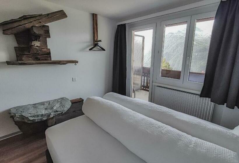 Номер Стандарт с Балконом, Berghotel Weisshorn
