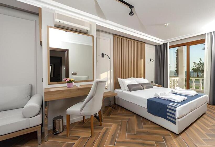 Трехместный Номер Deluxe, Lucas Didim Resort