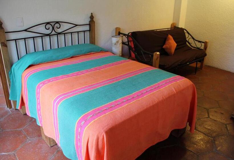 سوییت, La Villa Real