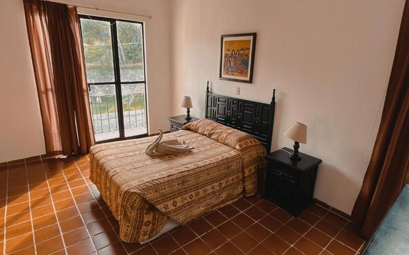 Апартаменты 2 Спальни, Villas De La Montana