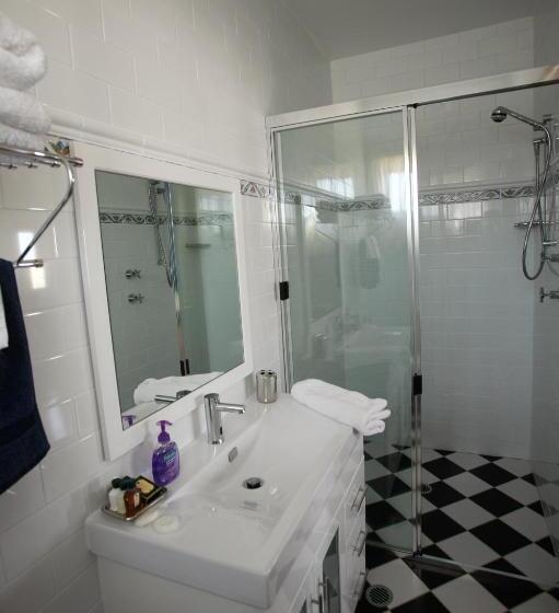 Люкс Кровать Кинг, Lavender House Bed & Breakfast