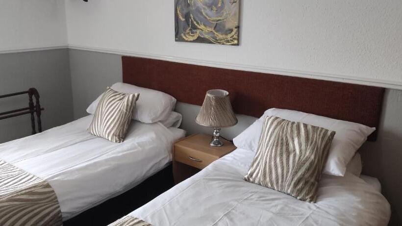 Номер Economy, Tuxford House