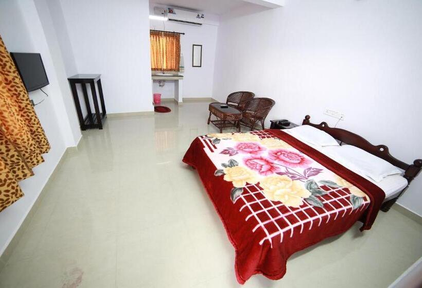 Номер Deluxe, Dubai Hotel & Restaurant Kumarakom