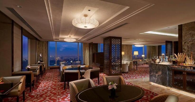 스탠다드 룸 킹사이즈 침대, Shangrila Bengaluru
