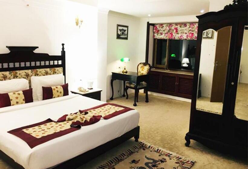 带大床的套房, The Chumbi Mountain Retreat & Spa