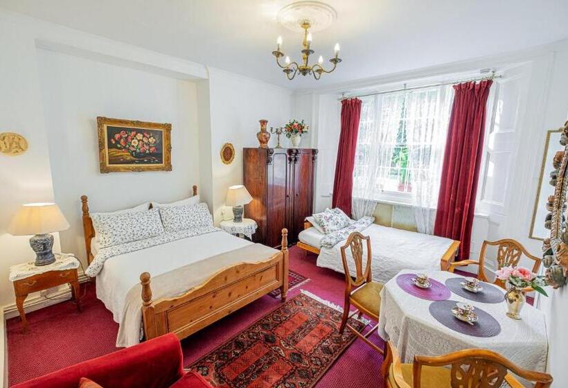 Трехместный Номер Комфорт, Dawson Place, Juliette's Bed And Breakfast