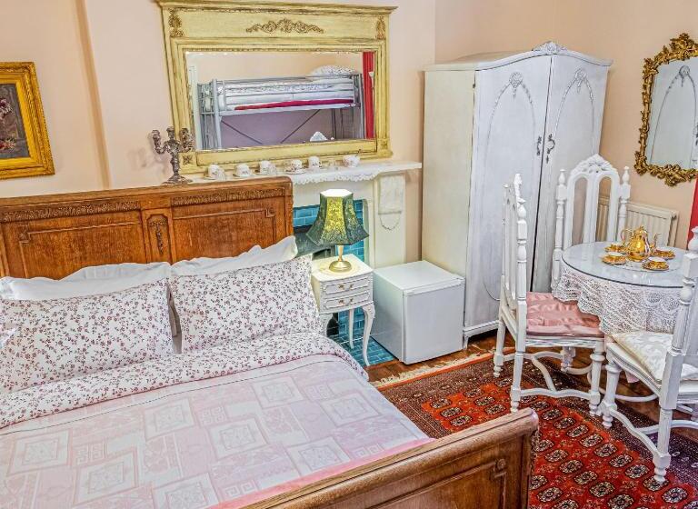 Семейный Номер, Dawson Place, Juliette's Bed And Breakfast