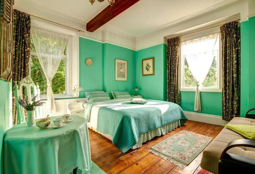 Трехместный Номер Классика, Dawson Place, Juliette's Bed And Breakfast