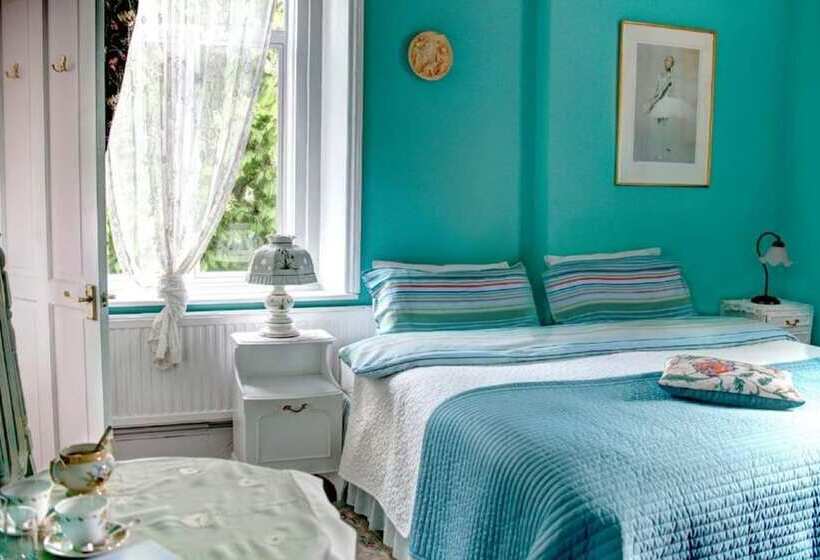 Трехместный Номер Классика, Dawson Place, Juliette's Bed And Breakfast
