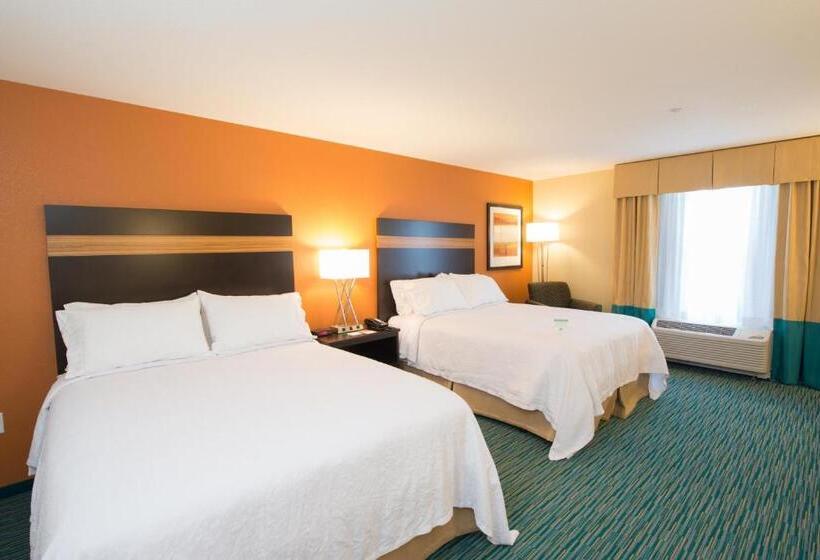 스탠다드 룸 킹사이즈 침대, Holiday Inn Bismarck, An Ihg