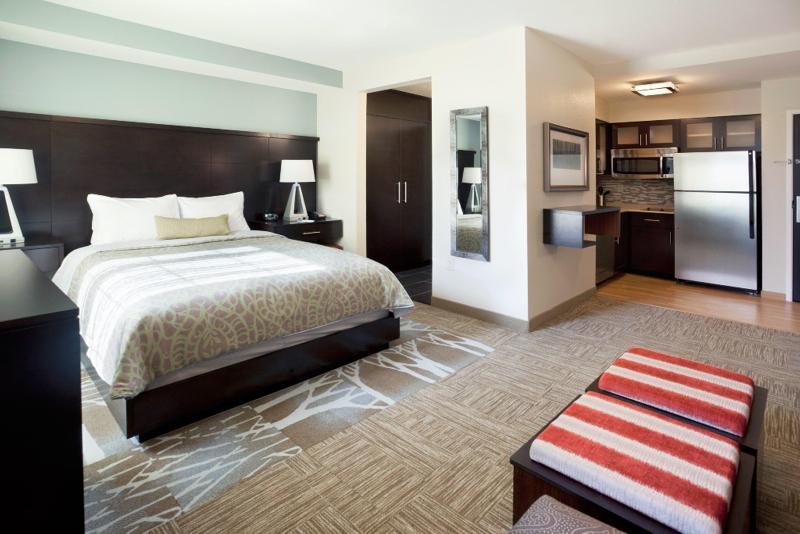 Люкс Кровать Кинг, Staybridge Suites Toledo   Rossford   Perrysburg, An Ihg