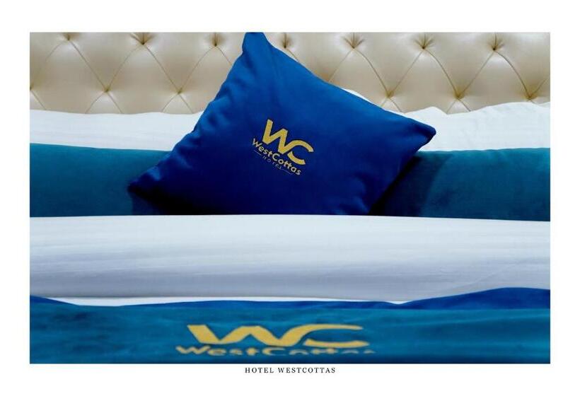 Family Suite, West Cottas Hotel    Couples, Family, Corporate Favorite In Heart Of Jalandhar