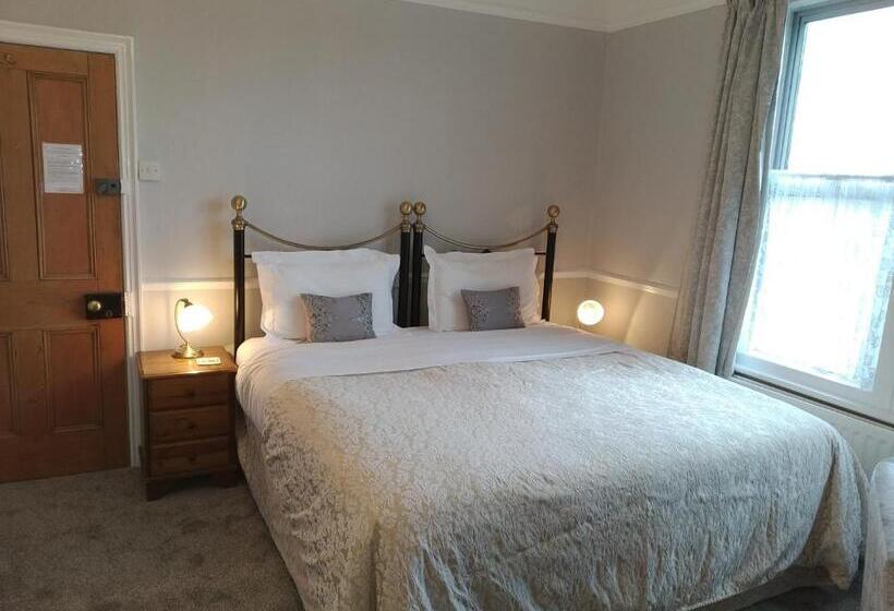 带大床的高级房间, Anton Guest House Bed And Breakfast
