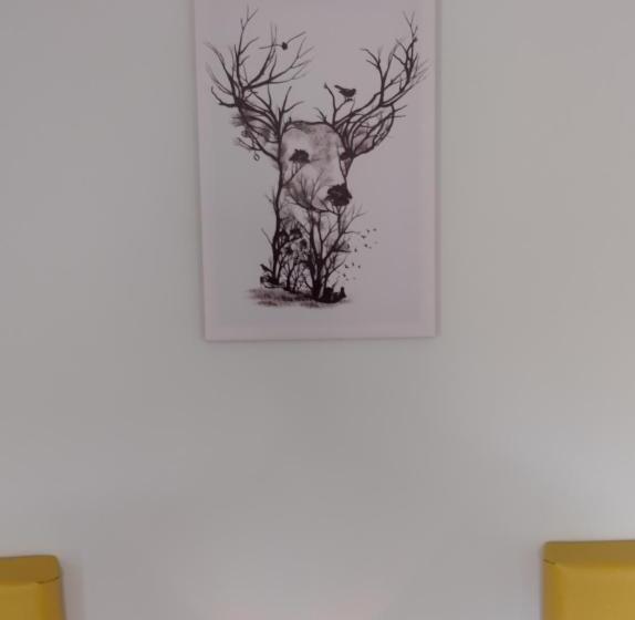 Семейный Номер, Glenn Eireann House