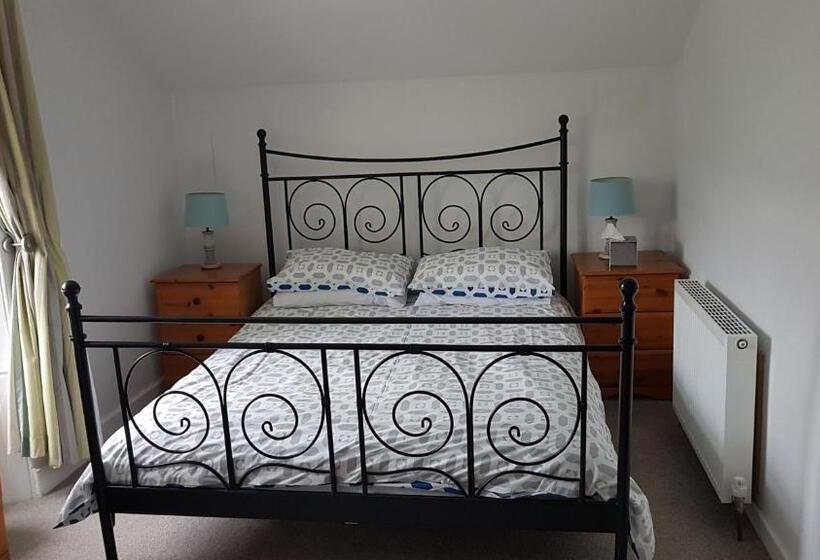 패밀리 룸, St.ebba B&b