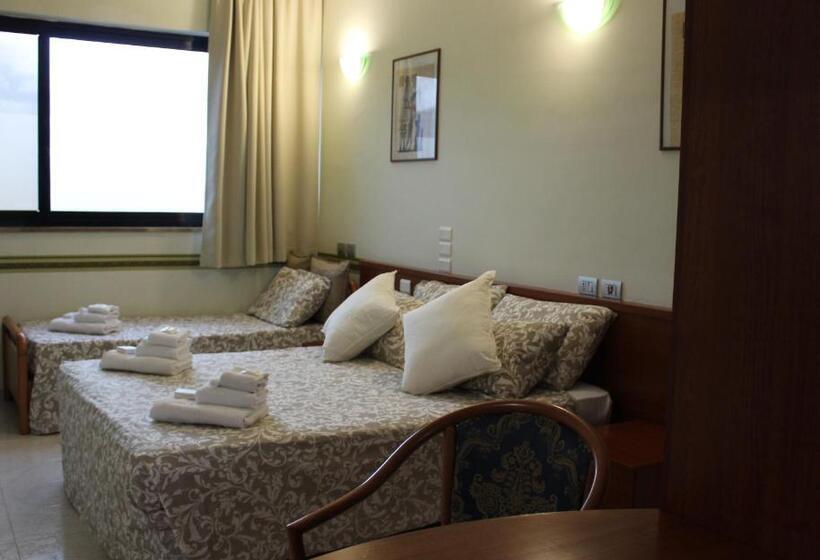 Номер Стандарт Трехместный, Cristallo Relais, Sure Hotel Collection By Best Western
