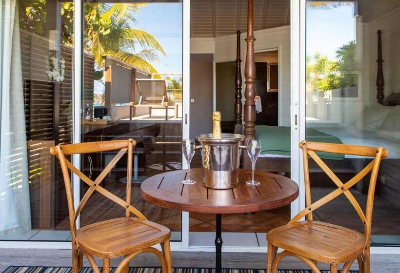 اتاق لوکس با چشم‌انداز دریا, Pearl Beach