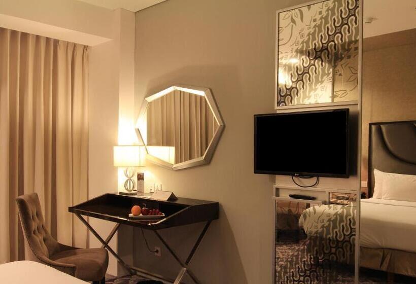 Номер Executive, Aston Bellevue Radio Dalam