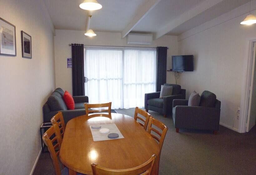 Апартаменты 2 Спальни, Spa Lodge Motel