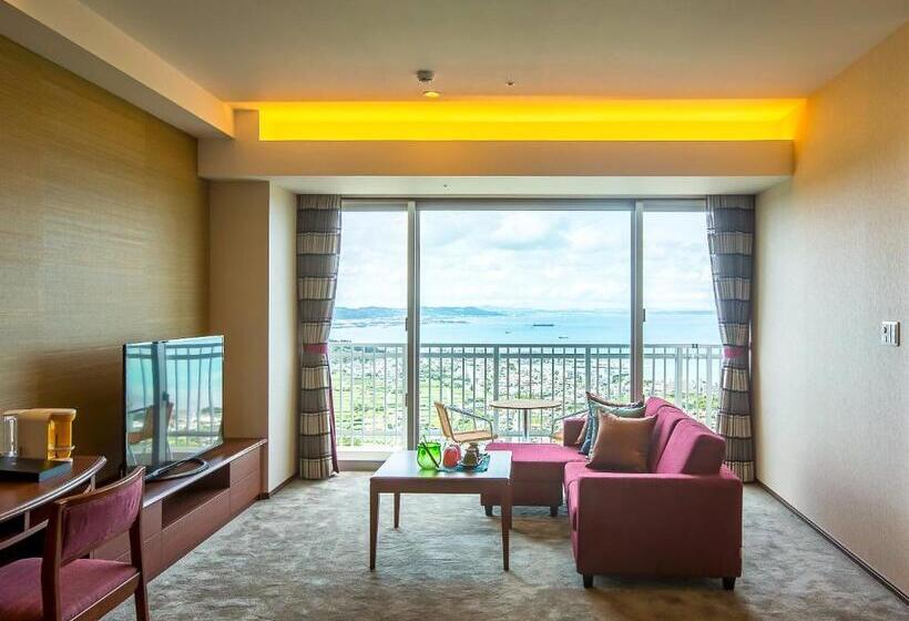 Королевский Люкс, The Yuinchi Hotel Nanjo