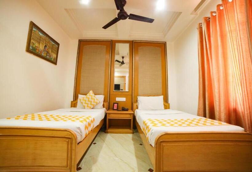 Номер Deluxe, Maru Casa
