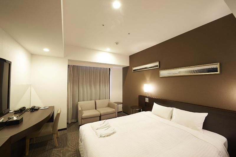 Номер Deluxe, Sotetsu Fresa Inn Yokohama Sakuragicho