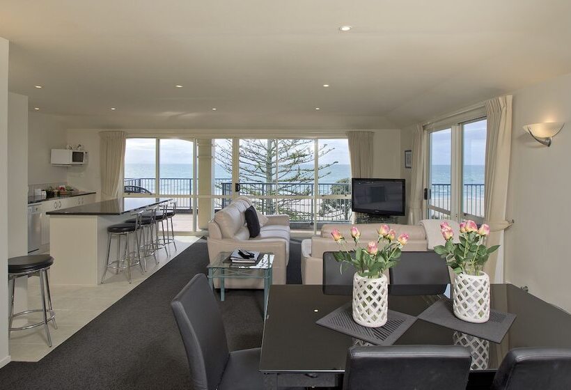 Апартаменты Пентхаус 1 Спальня, Pavilion Beachfront Apartments