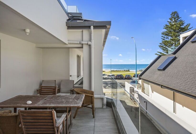 侧面带海景及2个卧室的公寓, Pavilion Beachfront Apartments
