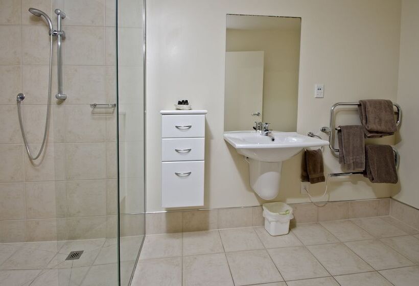 Апартаменты 1 Спальня Вид на Море, Pavilion Beachfront Apartments