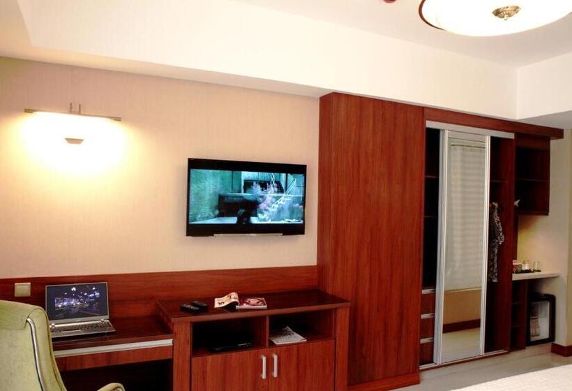 이그제큐티브 룸, Central Park Tower Resort