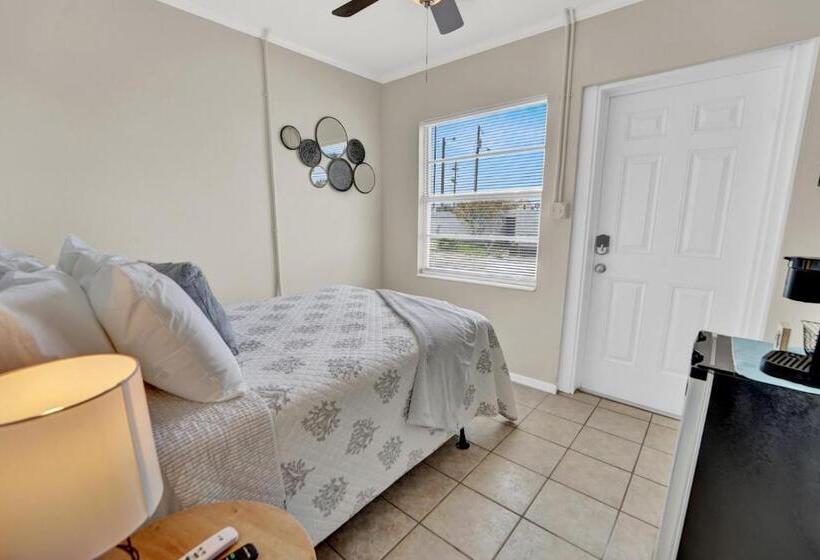 Номер Basic, Sea Foam Suites