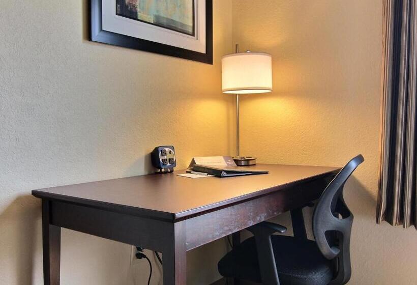 디럭스 룸, Cobblestone Inn & Suites  Linton