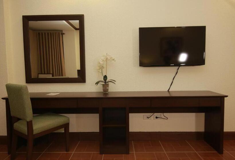 豪华房间, The Suites At Mount Malarayat