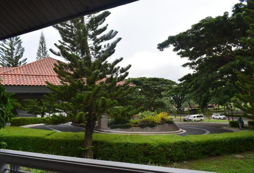 标准房带园景, The Suites At Mount Malarayat