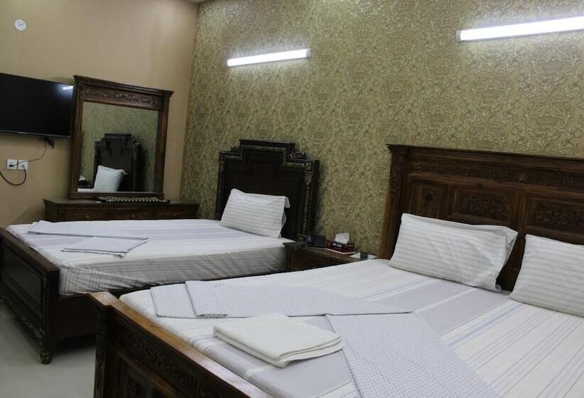 اتاق لوکس سه تخته, Patel Residency Guest House 2