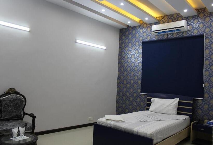 اتاق لوکس یک تخته, Patel Residency Guest House 2
