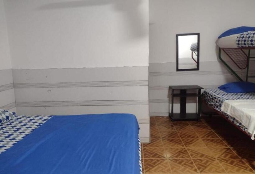 4인용 스탠다드 룸, Maranatha Hostal