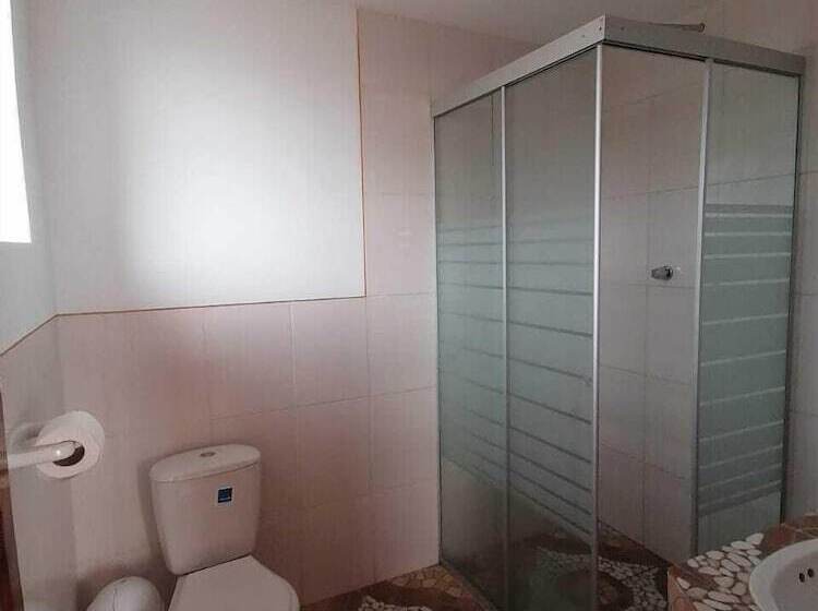 اتاق استاندارد سه نفره, Hostal Jallalla