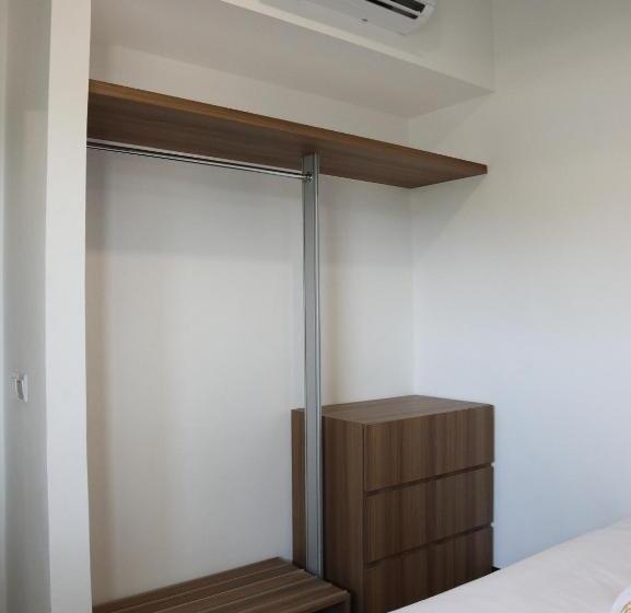 Дом 2 Спальни, Roxy Sematan Villa & Townhouse